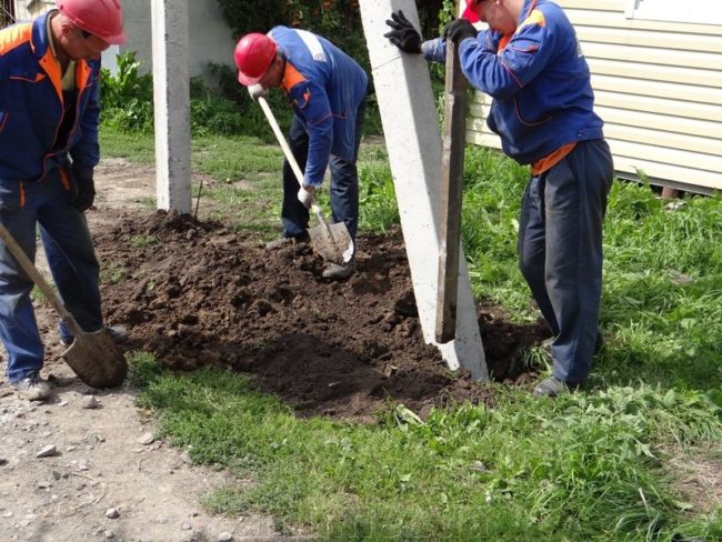 замена столб электропередачи возле дома