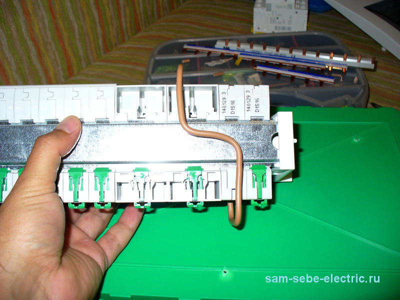 Электропроводка в однокомнатной квартире ч.6 - сборка распределительного щита
