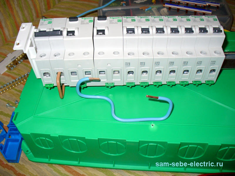 Электропроводка в однокомнатной квартире ч.6 - сборка распределительного щита