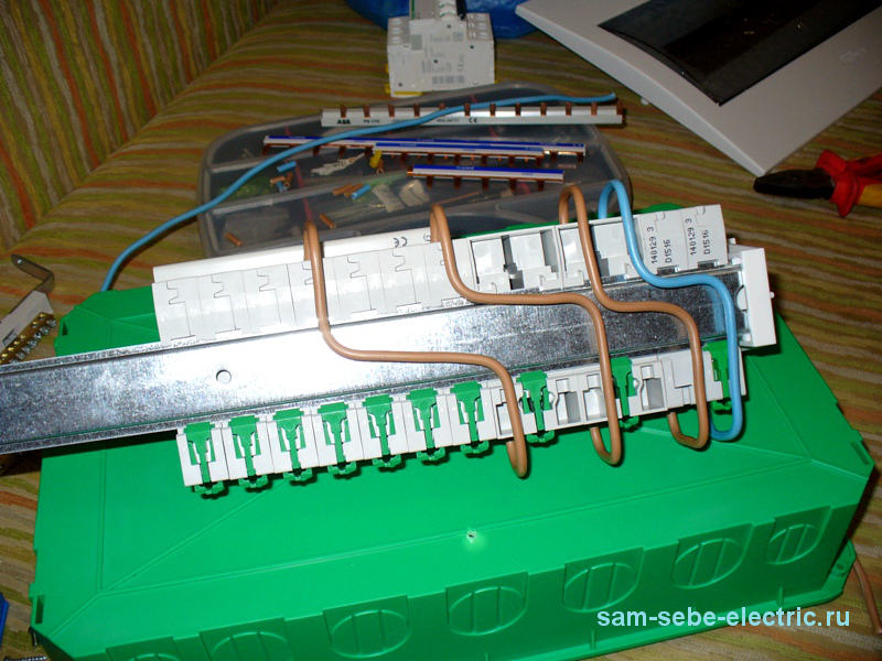 Электропроводка в однокомнатной квартире ч.6 - сборка распределительного щита